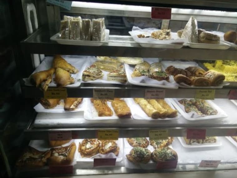 Ahuja Milk Bhandar and Sweets_2